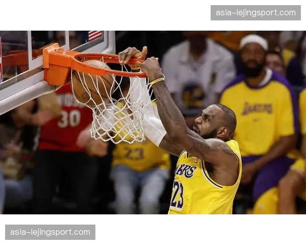 评论:后詹姆斯时代?新一代门面球星的市场号召力面临考验 评论:后詹姆斯时代?新一代门面球星的市场号召力面临考验