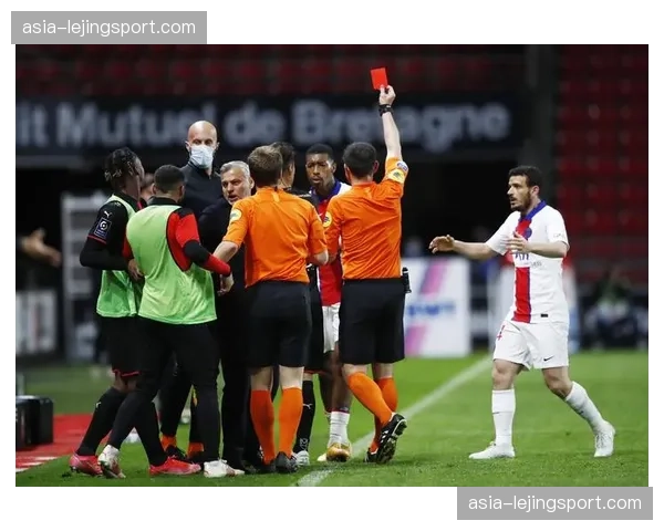 法甲与大学合作推出体育管理课程，培养足球产业专业人才